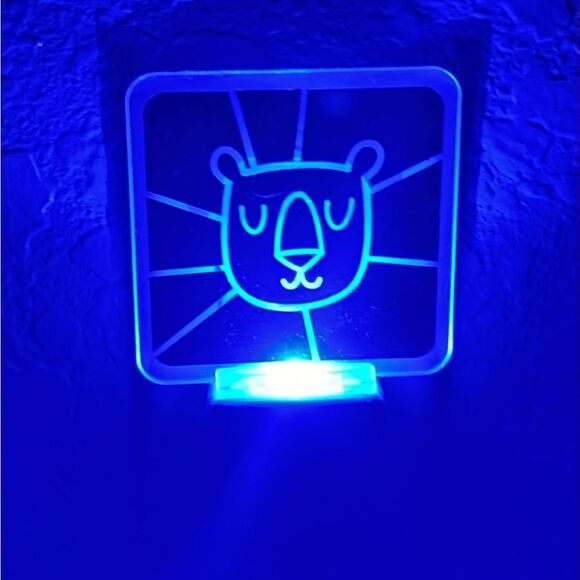 Lion LED Night Light - Picture 2 of 2